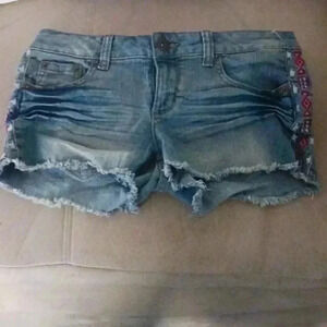 Used once size 9 Jean shorts..